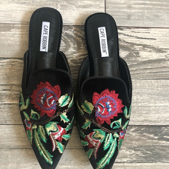 Black Floral Embroidered Slip on Mules  Cell17 - Picture 8 of 8
